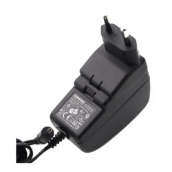 Zasilacz ZI 5V/3A 1,1/3,1 mm sieciowy  3.1/1.1 OEM Desktop-Zasilacze i Transformatory